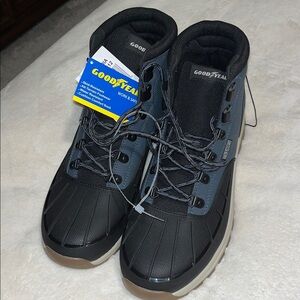 New Goodyear water resistant Navy Blue Arcadia Skid proof Work Boots 10 1/2